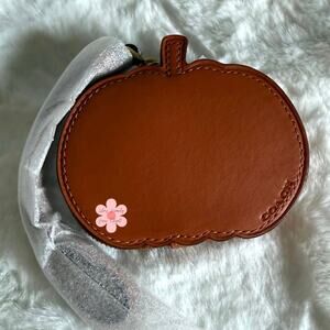 NWT Coach Pumpkin Coin Case Wristlet